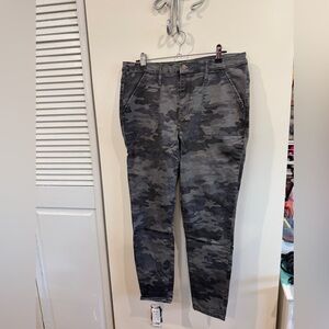 Mossimo Supply Co. Gray camo Jeggings